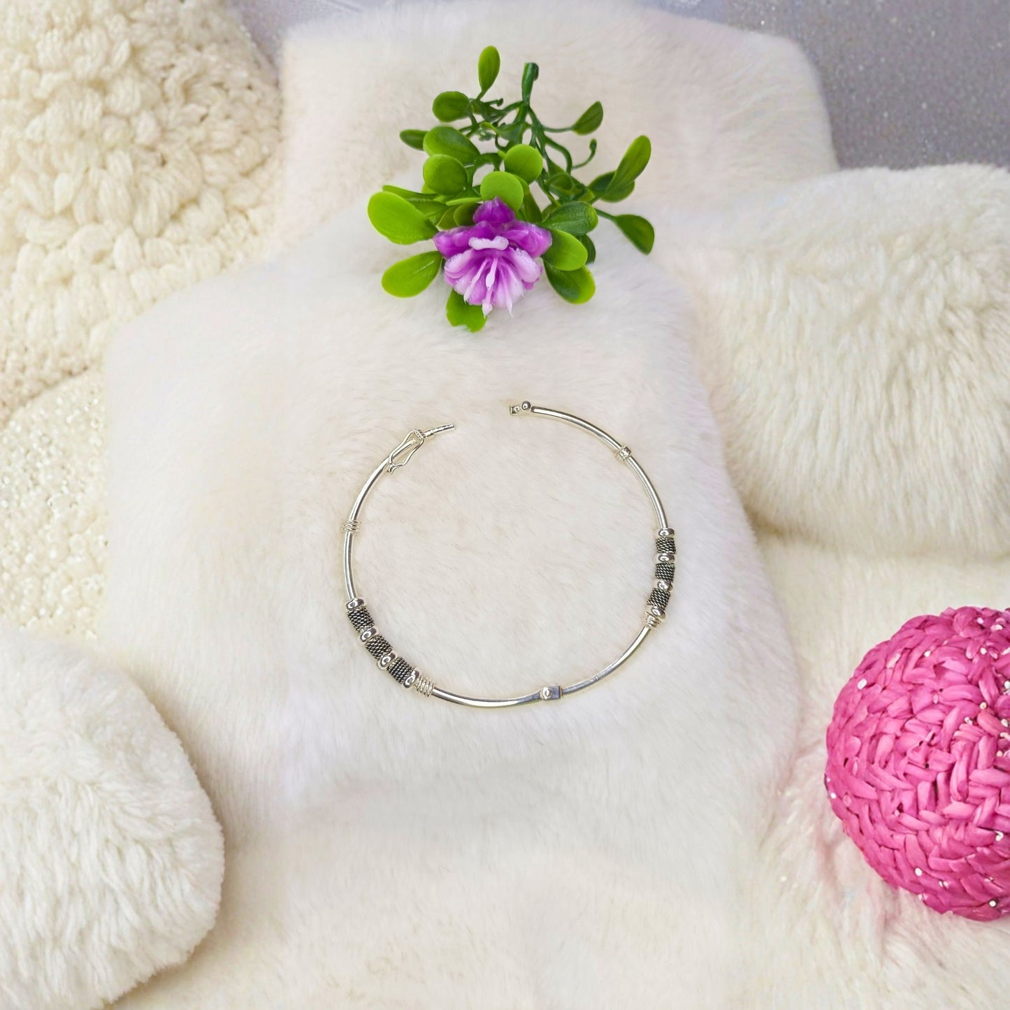 Puñera Bangle Texturizado en Plata