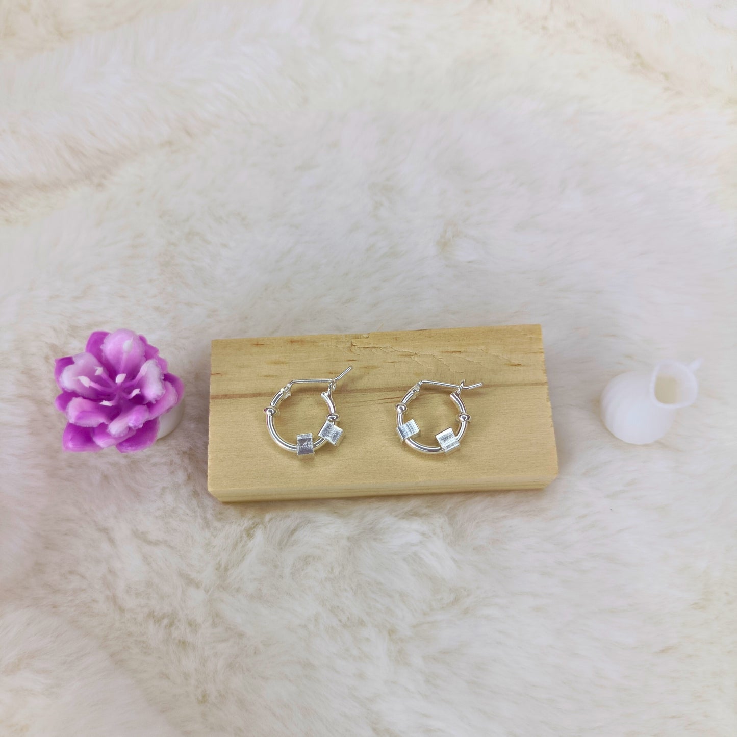 Argollas con Cubo en Plata