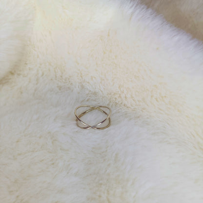 Anillo Cruzado en Plata